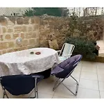 홈스테이 Private Garden In Shared Maisonette, Balluta Bay, W Live-in Cat Saint Julian's