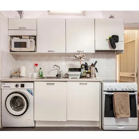 בית אירוח Private Garden In Shared Maisonette, Balluta Bay, W Live-in Cat Saint Julian's