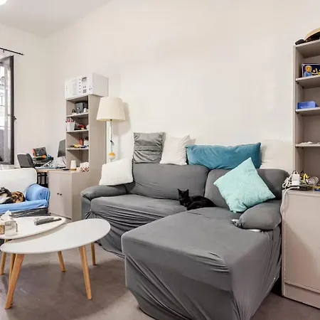 בית אירוח Private Garden In Shared Maisonette, Balluta Bay, W Live-in Cat *