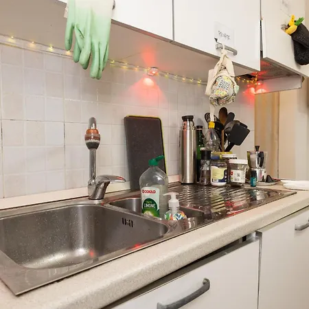 Private Garden In Shared Maisonette, Balluta Bay, W Live-in Cat Homestay