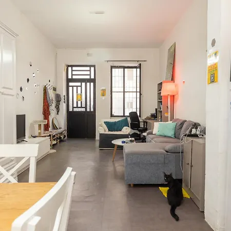 Private Garden In Shared Maisonette, Balluta Bay, W Live-in Cat Privatunterkunft *